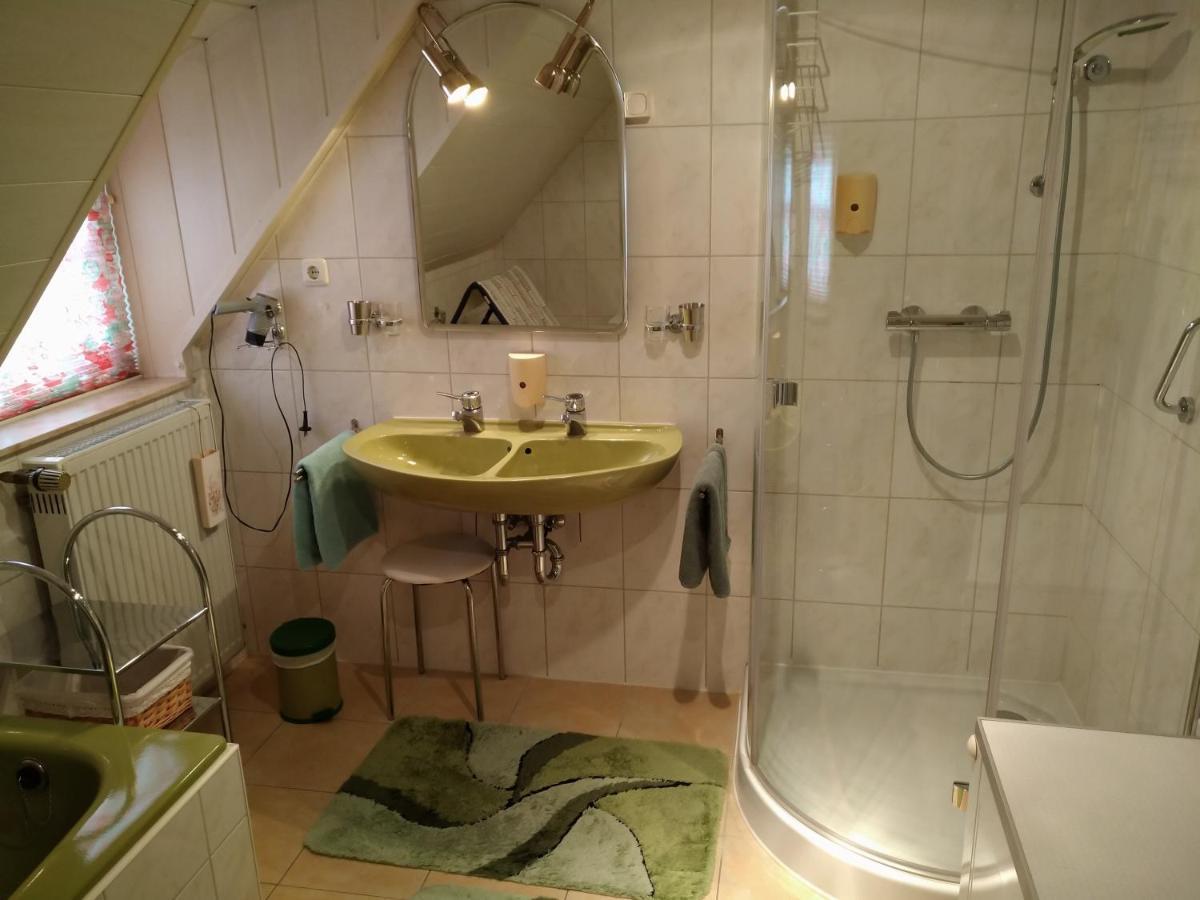 Pension/Fewo E. Tschernach トロイヒトリンゲン エクステリア 写真